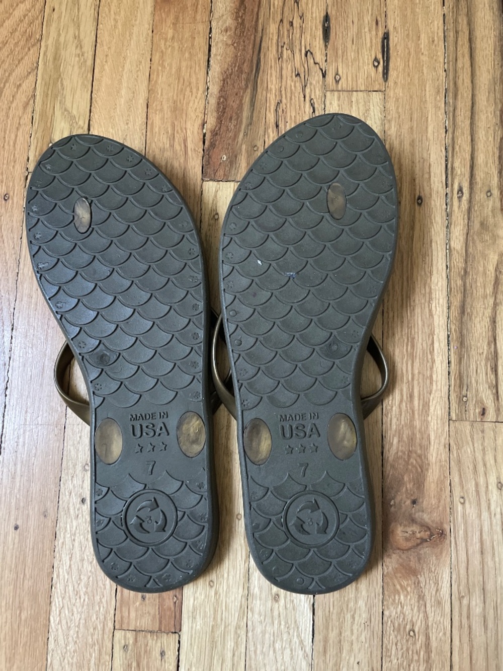 Flip flops - Picture 2 of 2